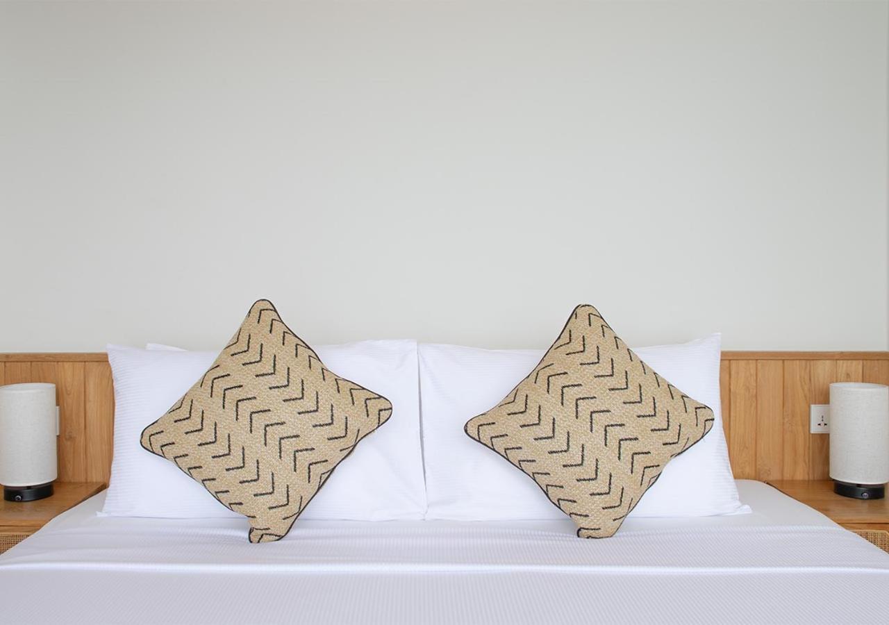 Stone Hotels Dhiffushi Ngoại thất bức ảnh